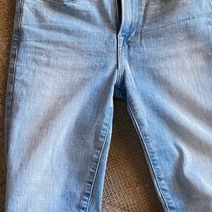 FRAME LE HIGH STRAIGHT JEANS